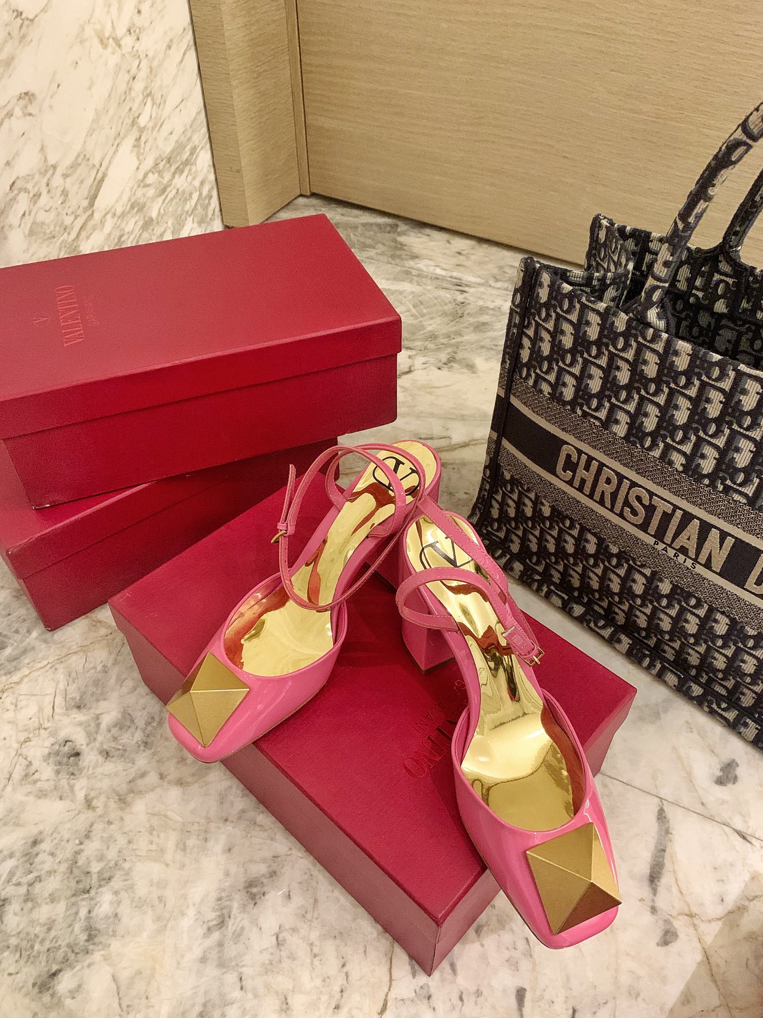 Valentino One Stud Pump In Patent Leather 90Mm Pink Xw2S0Dt4Laf