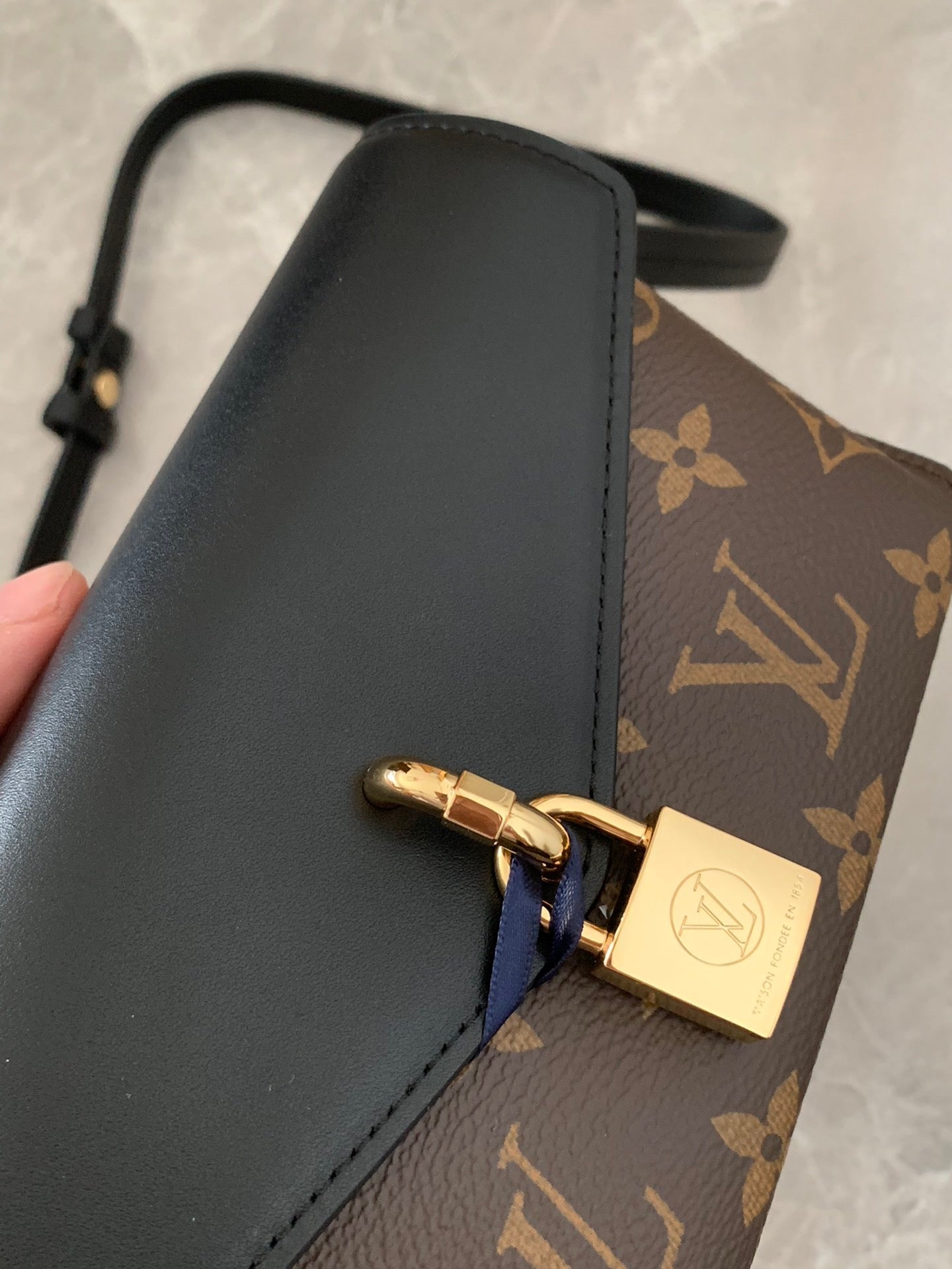 Louis Vuitton Monogram Padlock On Strap 19Cm Black