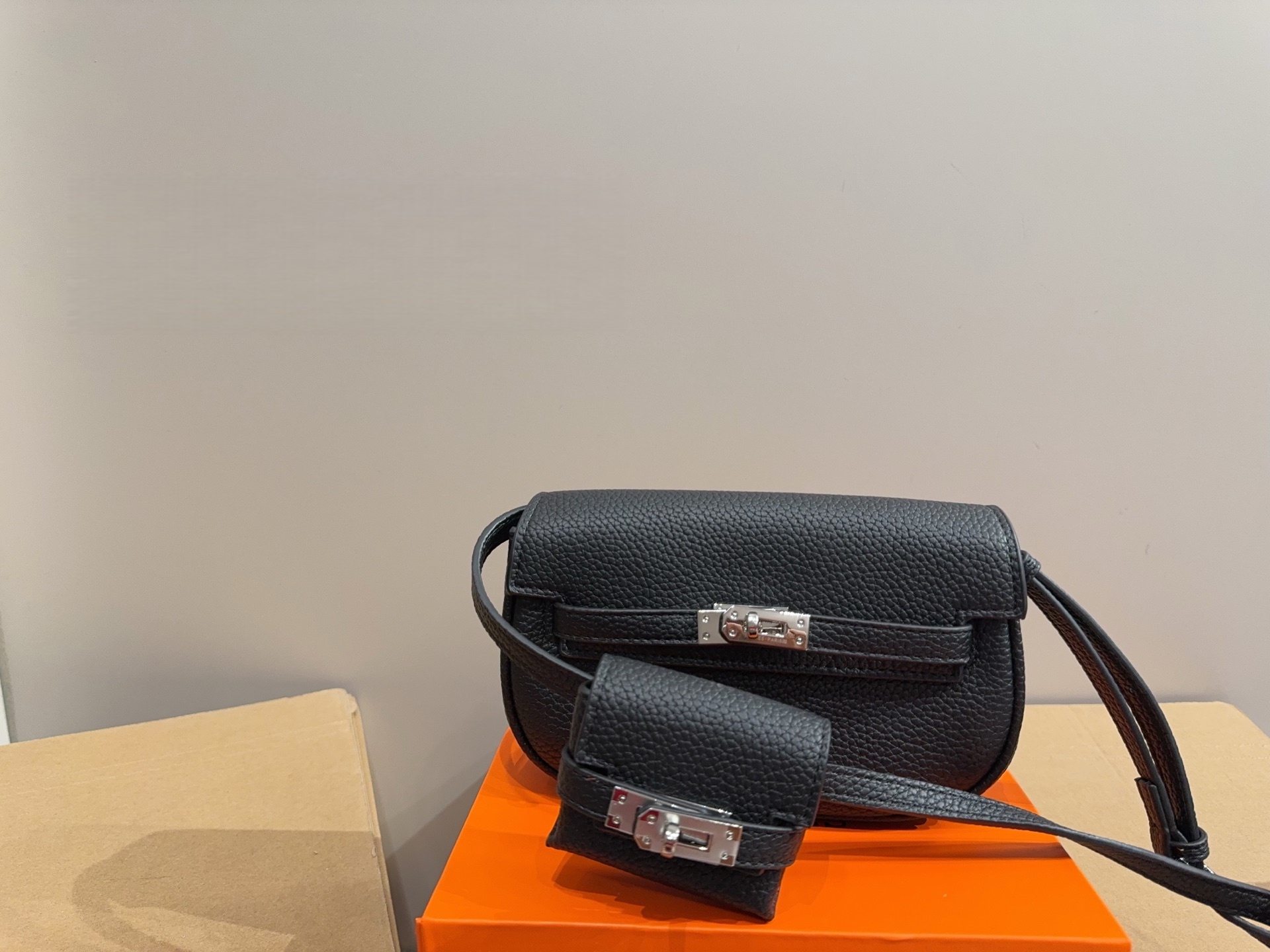 Hermès Swift Kelly Moove crossbody bag