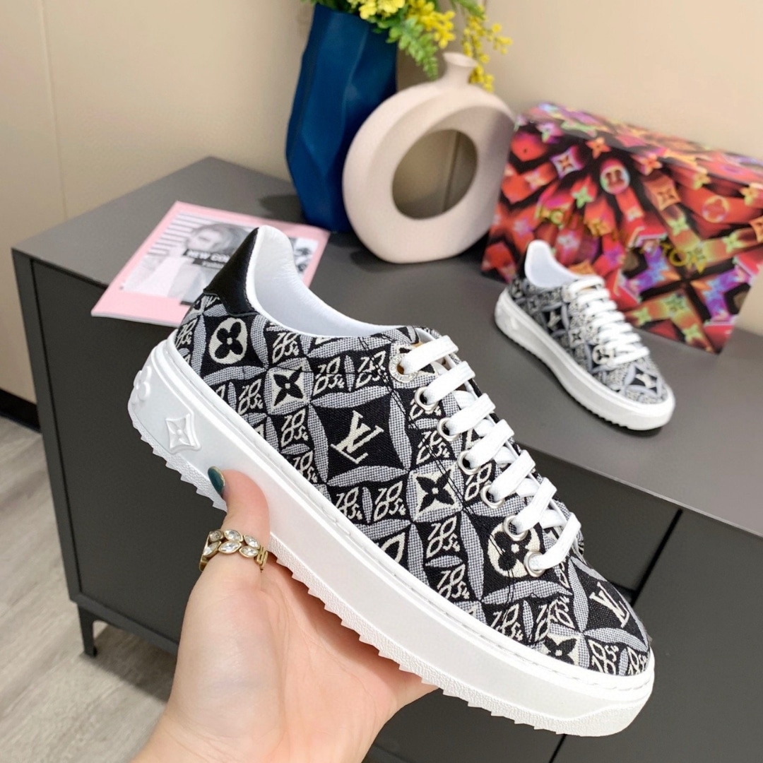 Louis Vuitton Time Out Trainers Grey 1A9Fni