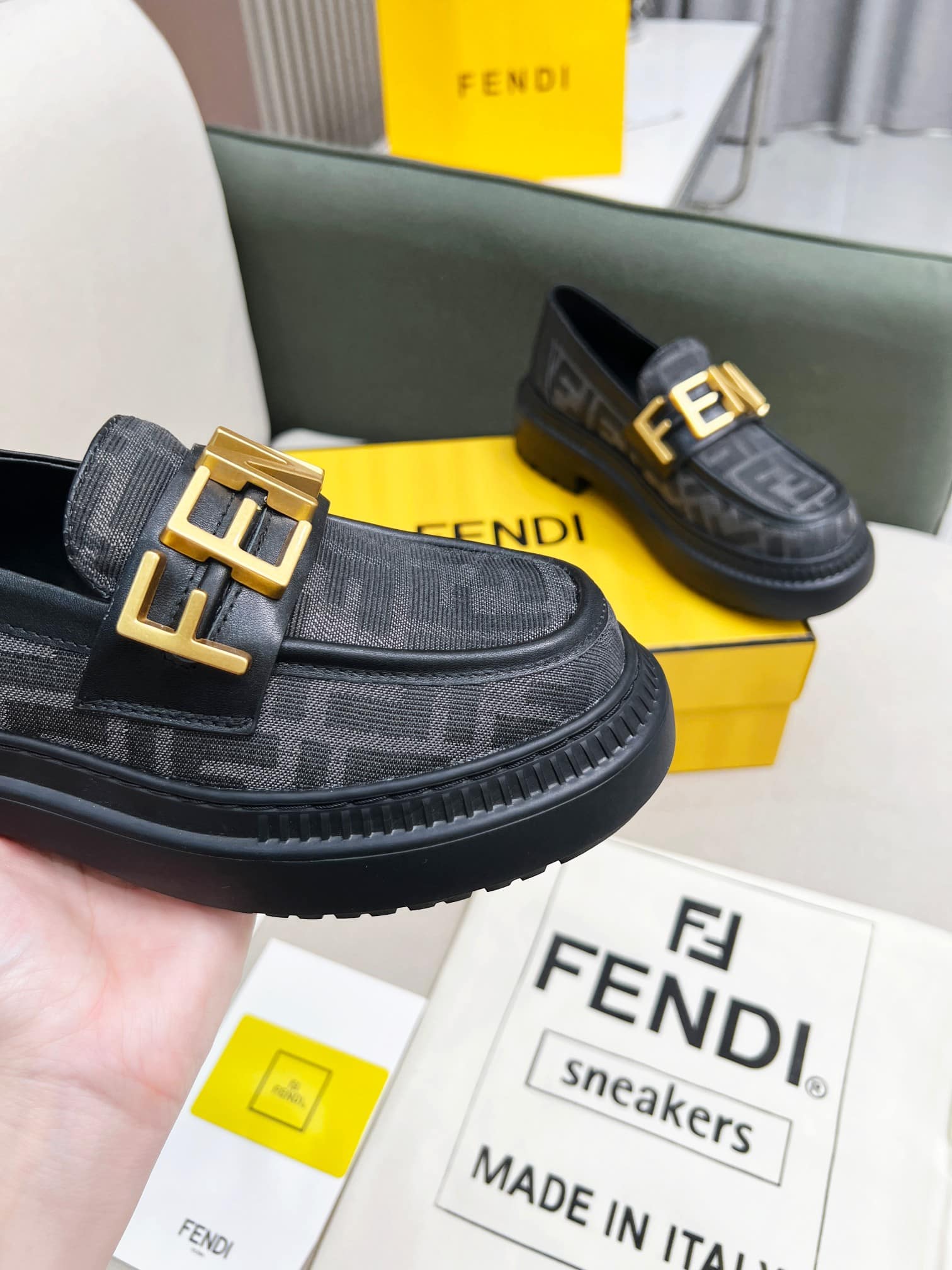 Fendigraphy Ff Leather Loafers Grey