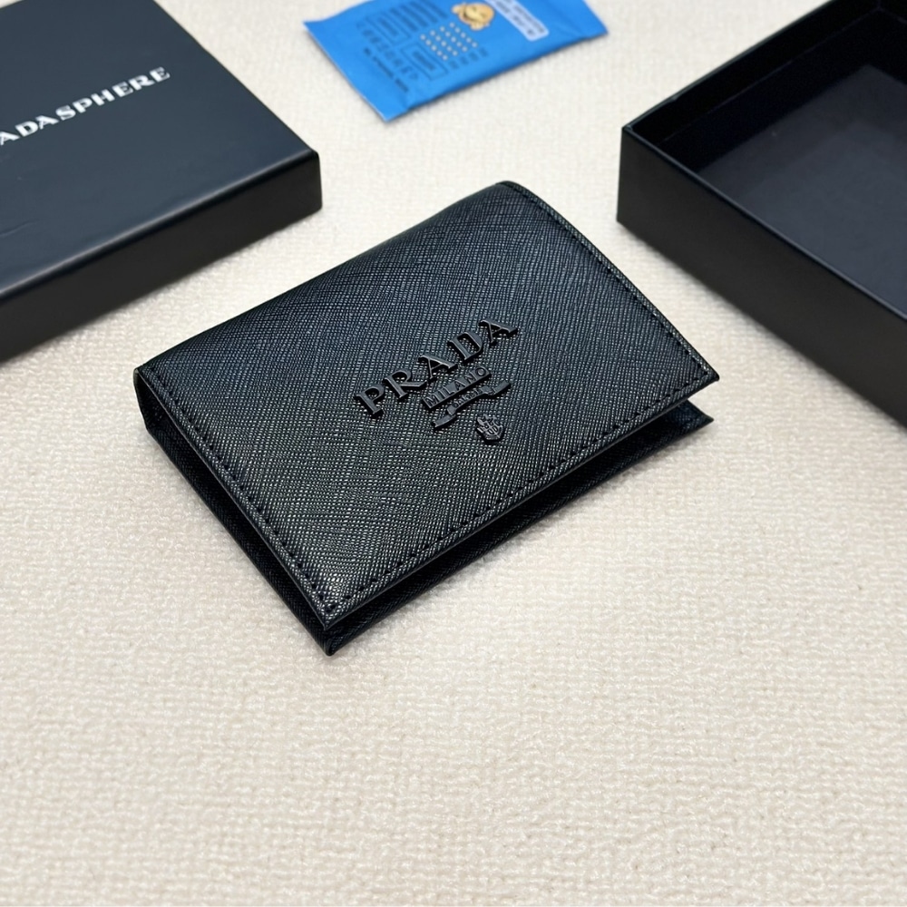 Prada Bifold Saffiano Leather Wallet Black 11Cm