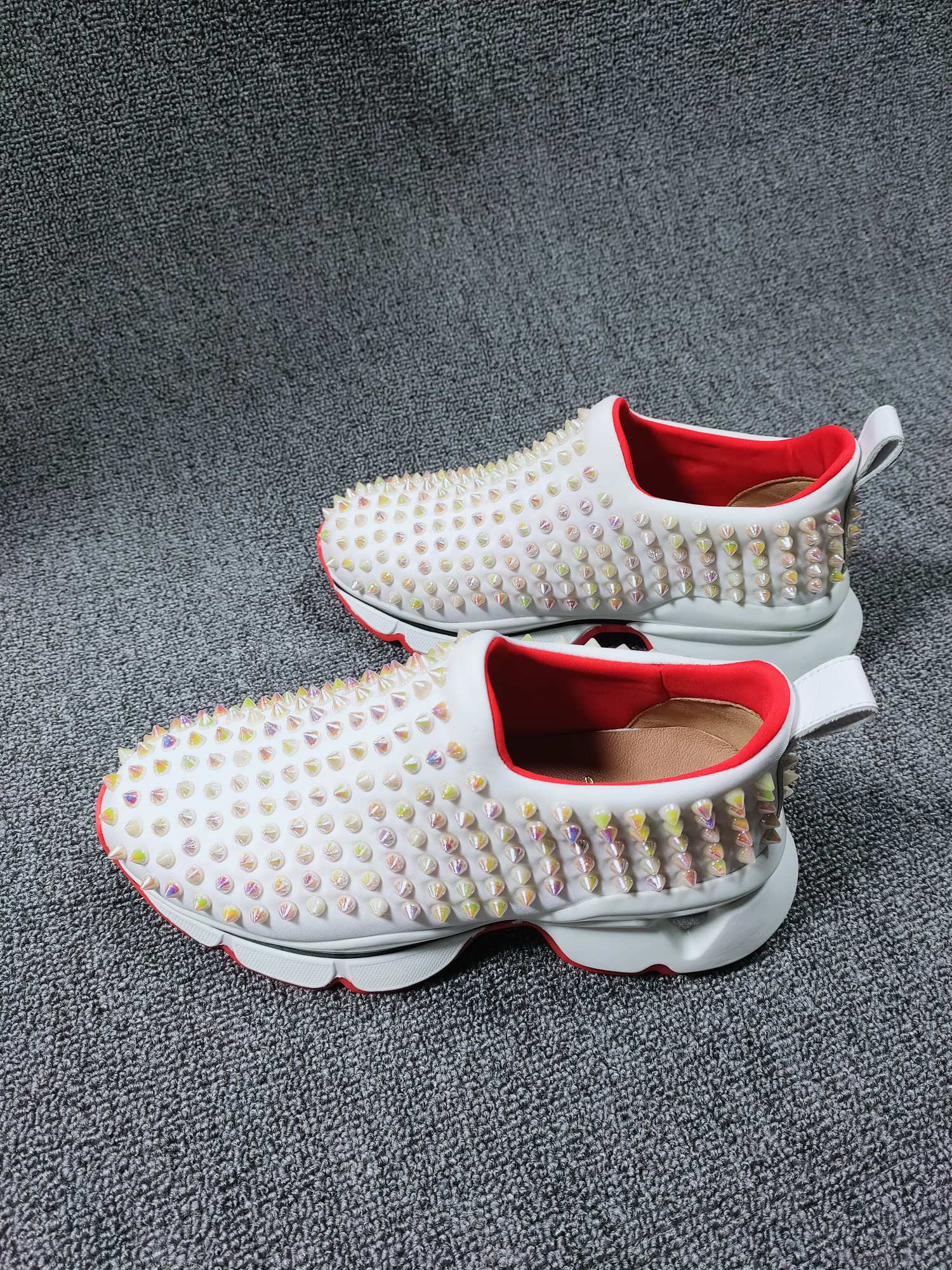 CHRISTIAN LOUBOUTIN