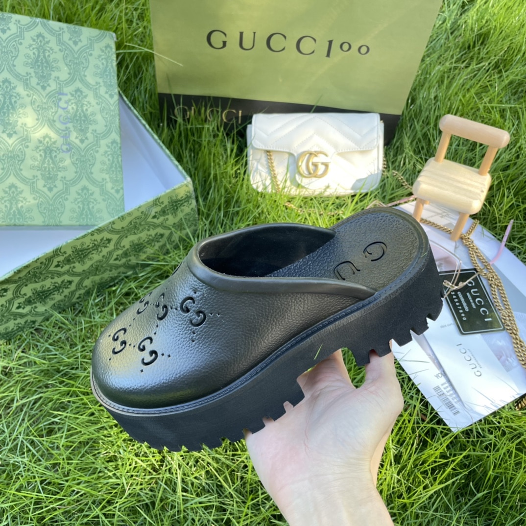 Gucci Men’S Slip On Sandal Black Gg Rubber 655517 Jfb00 1000