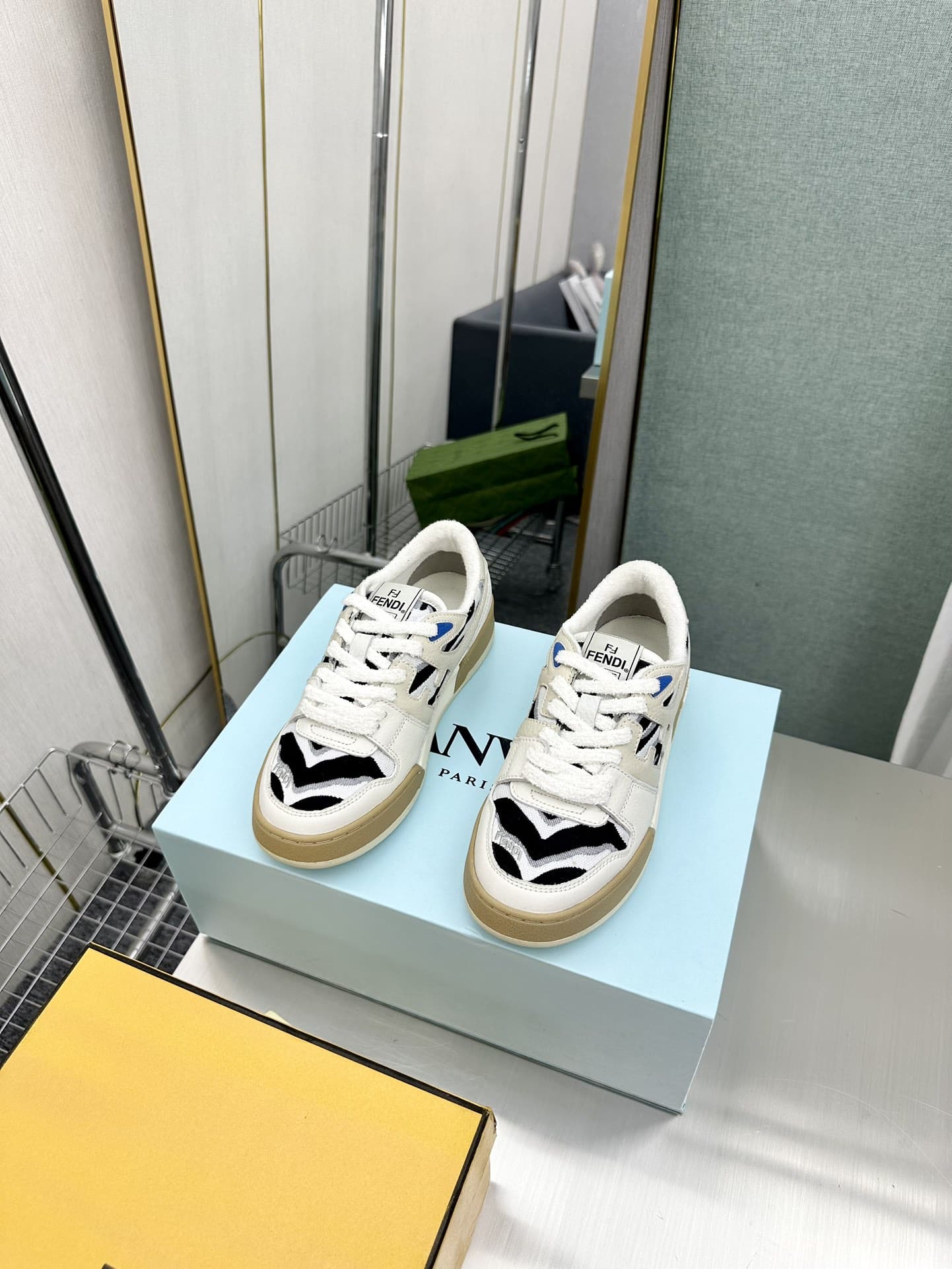 Fendi Match Leather Low Tops White And Black
