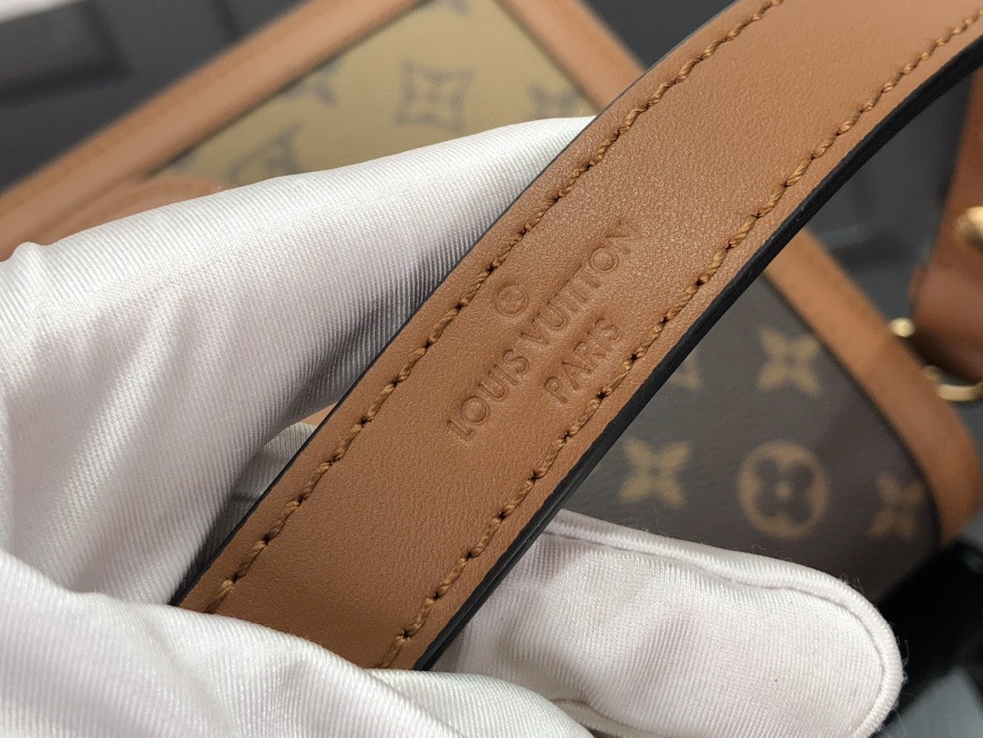 Louis Vuitton Dauphine Mm 25Cm