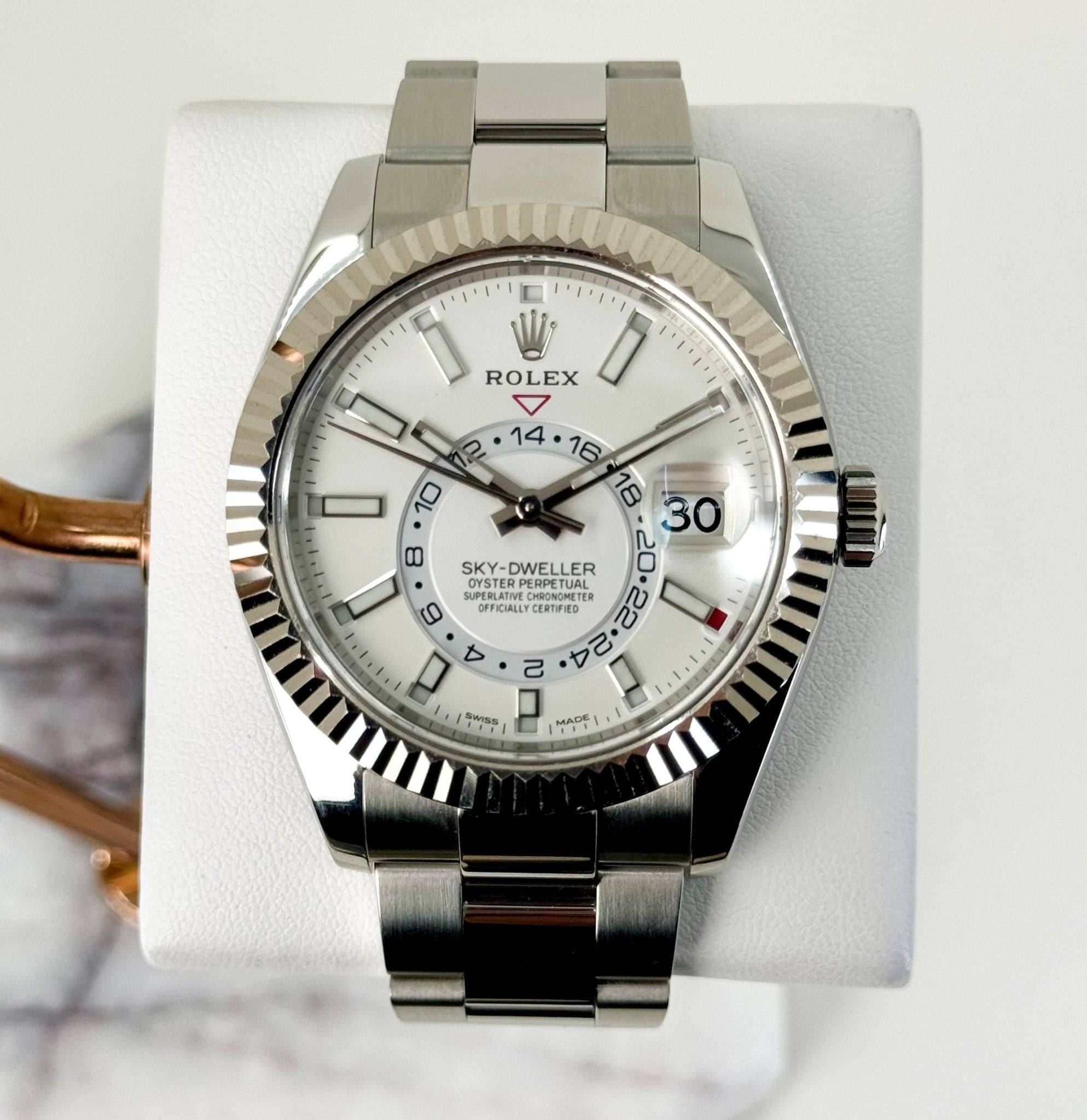Rolex Sky-Dweller 42 mm Intense white Dial 336934