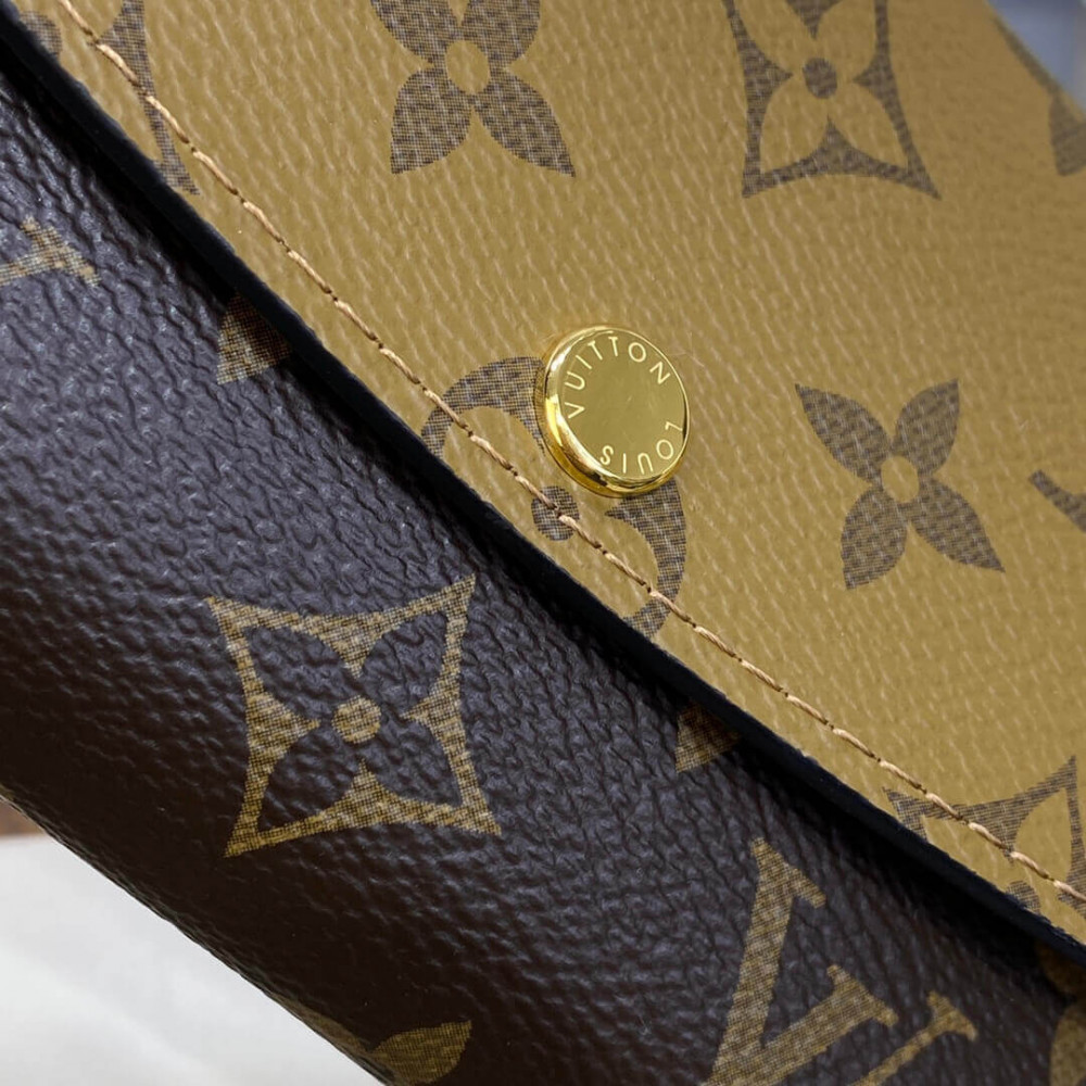 Louis Vuttion Emilie Wallet