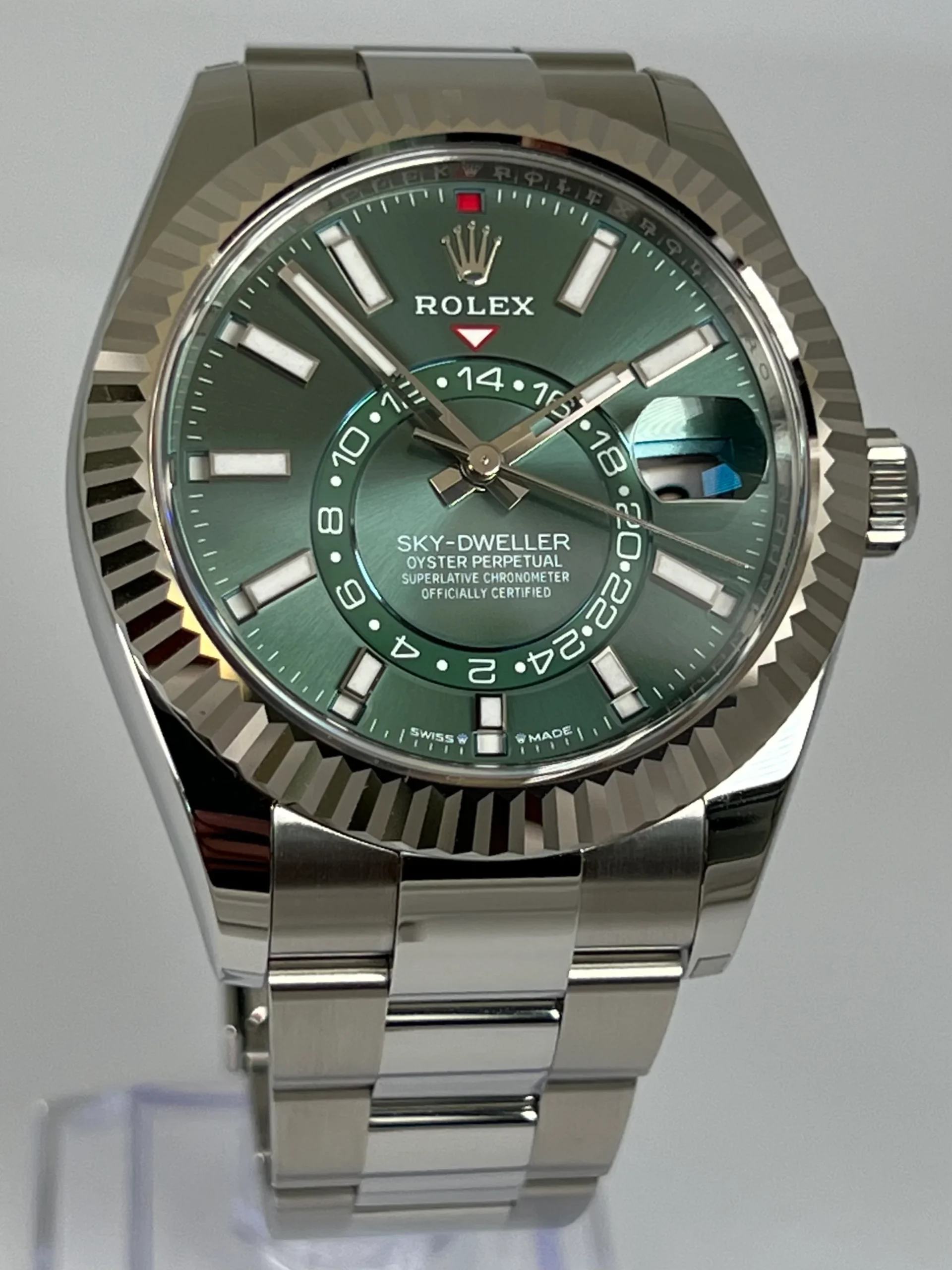 Rolex Sky-Dweller 42 mm Mint green Dial 336934 Oyster