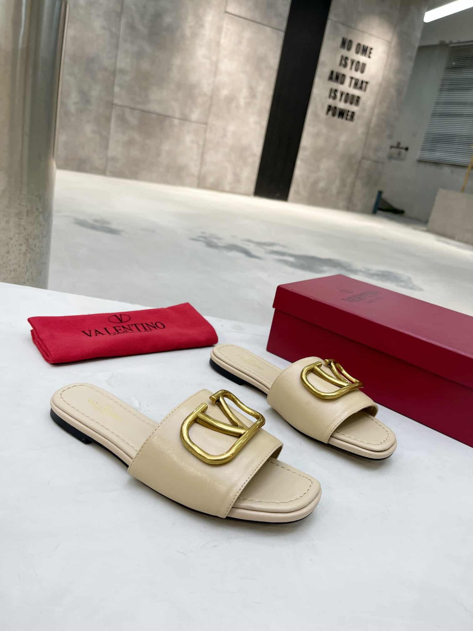 Valentino Garavani VLogo Signature Slide Sandal Beige