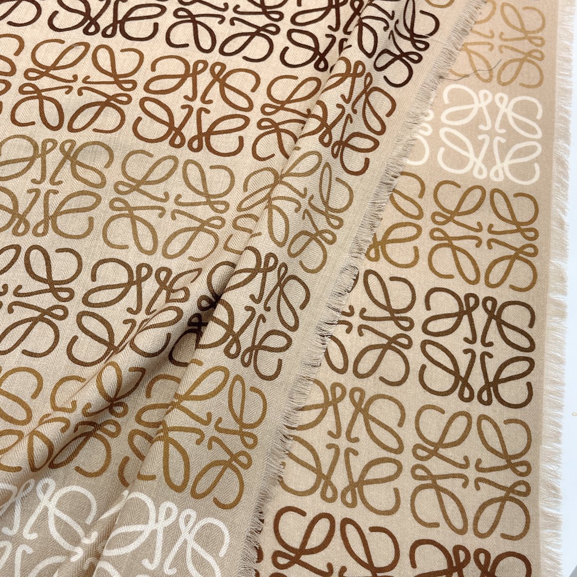 Spring and autumn thin scarf