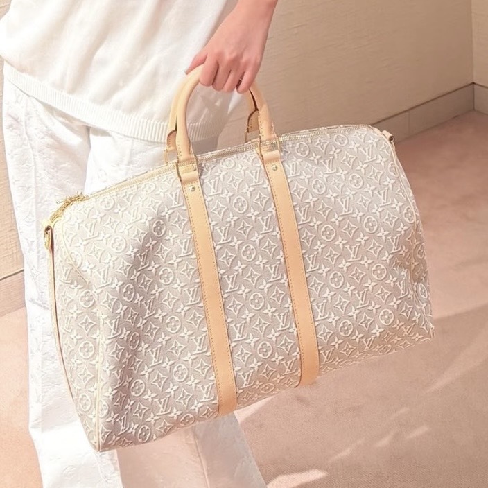 Louis Vuitton Keepall Bandoulière Bag Beige Pepper 45cm M29670