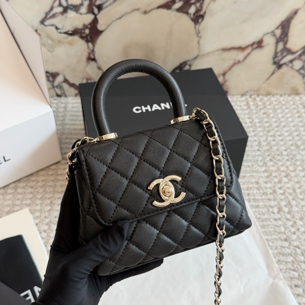 Chanel Mini Flap Bag With Top Handle Shiny And Gold Tone Metal Black 15Cm AS2215 B05061 94305