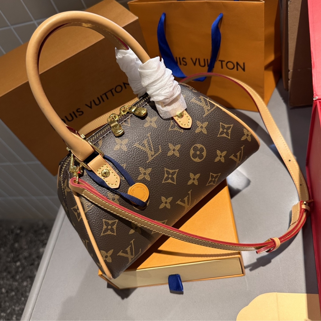 Louis Vuitton Tote Ribera Monogram 23Cm