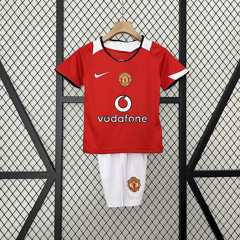 Retro Kids 2004-06 Kids Manchester United home Ronaldo ROONEY v.NISTELROOY GIGGS KEANE Football jersey retro