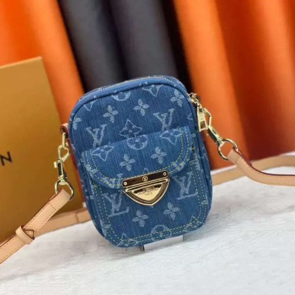 Louis Vuitton Fairfax Pochette Bag Denim Blue 17Cm M82948