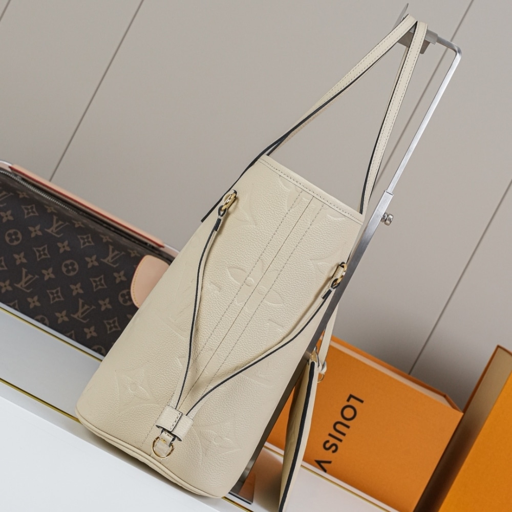 Louis Vuitton Neverfull MM Crème Beige 31Cm M46676