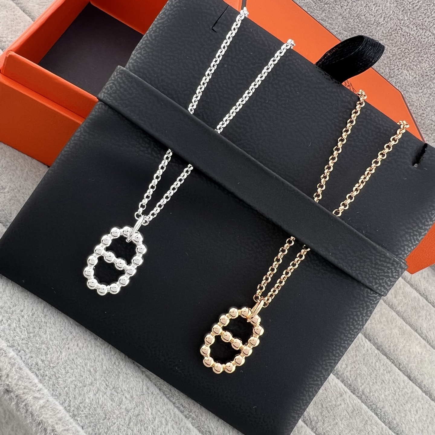 beaded clasp necklace