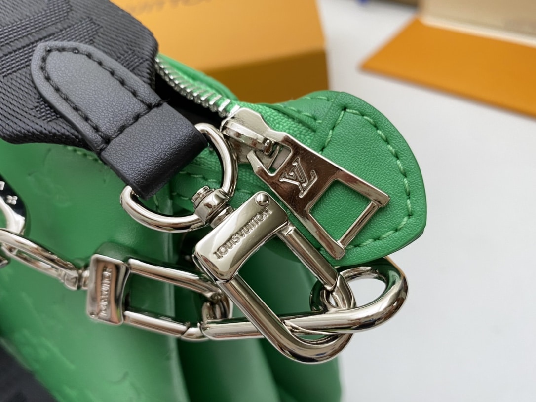 Louis Vuitton Coussin Motion Green 26Cm