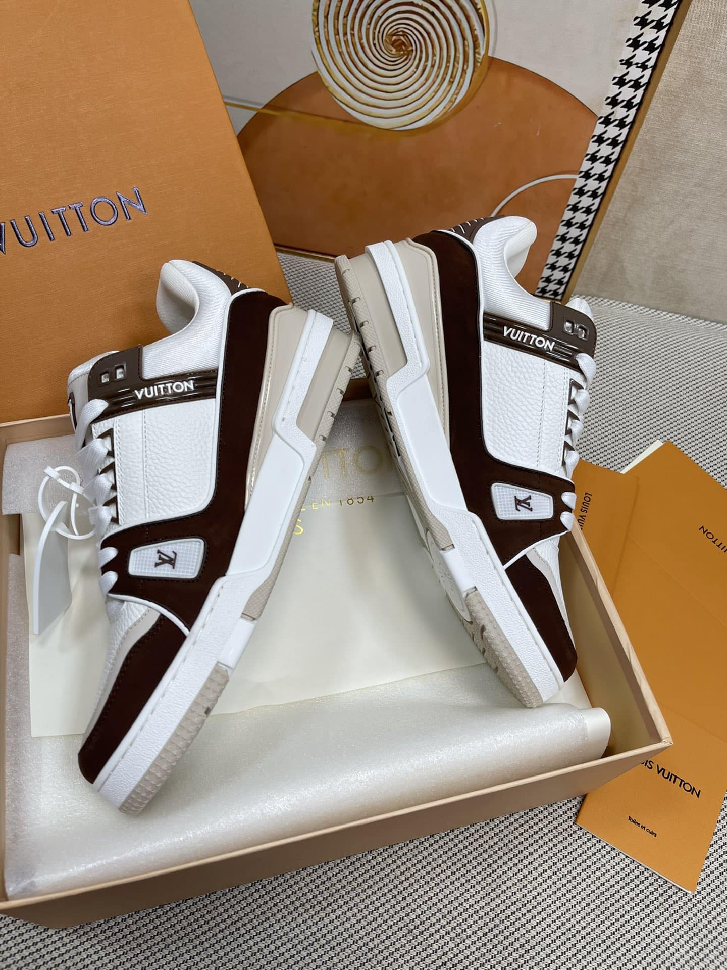 Louis Vuitton Lv Trainer Sneaker Brown 1Ablvb