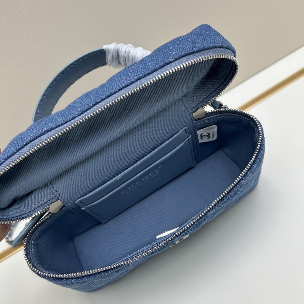 Chanel Classic Vanity With Chain Silver Tone Denim Blue 19cm