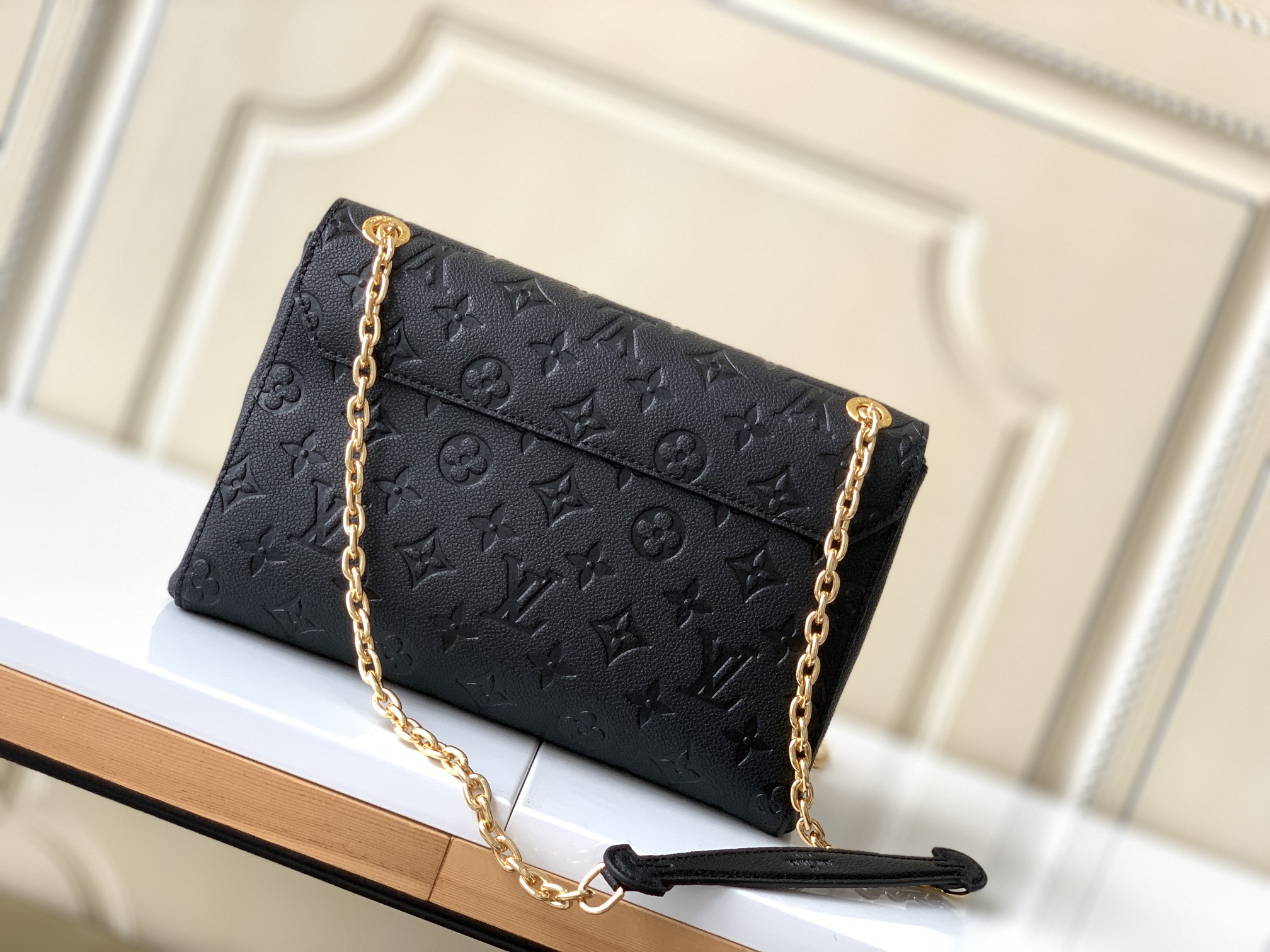 Louis Vuitton Vavin Pm 25Cm Black M44151
