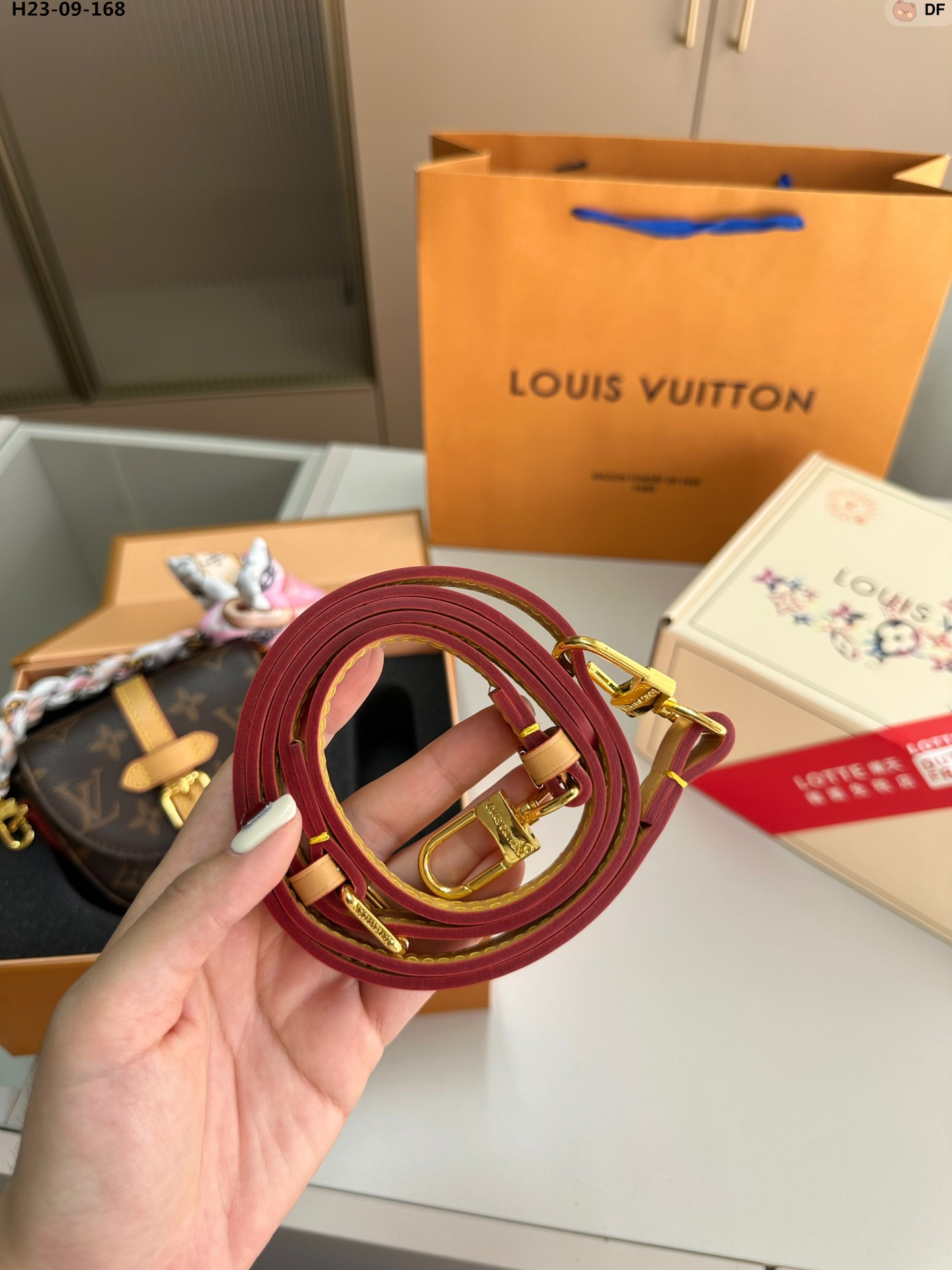 Louis Vuitton Chantilly Micro Bag Brown 12Cm M46643