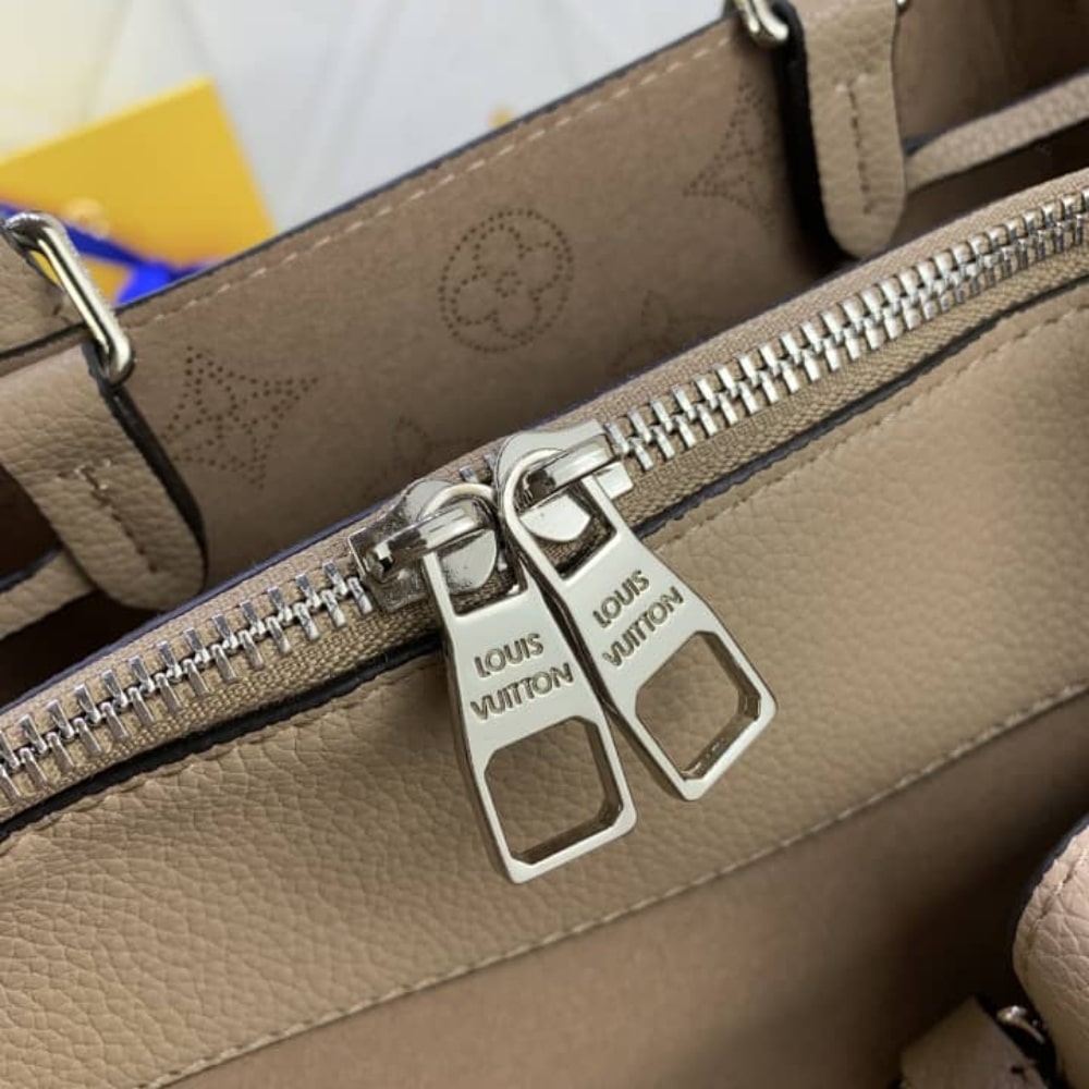Louis Vuitton Bella Tote Mahina Galet 32Cm M59201