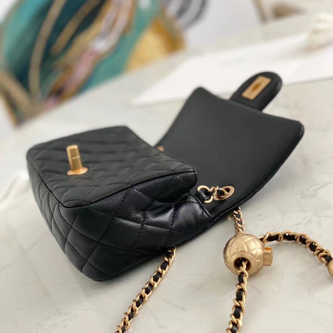 Chanel Shoulder Bag Black 20Cm/7.9in Ap1787