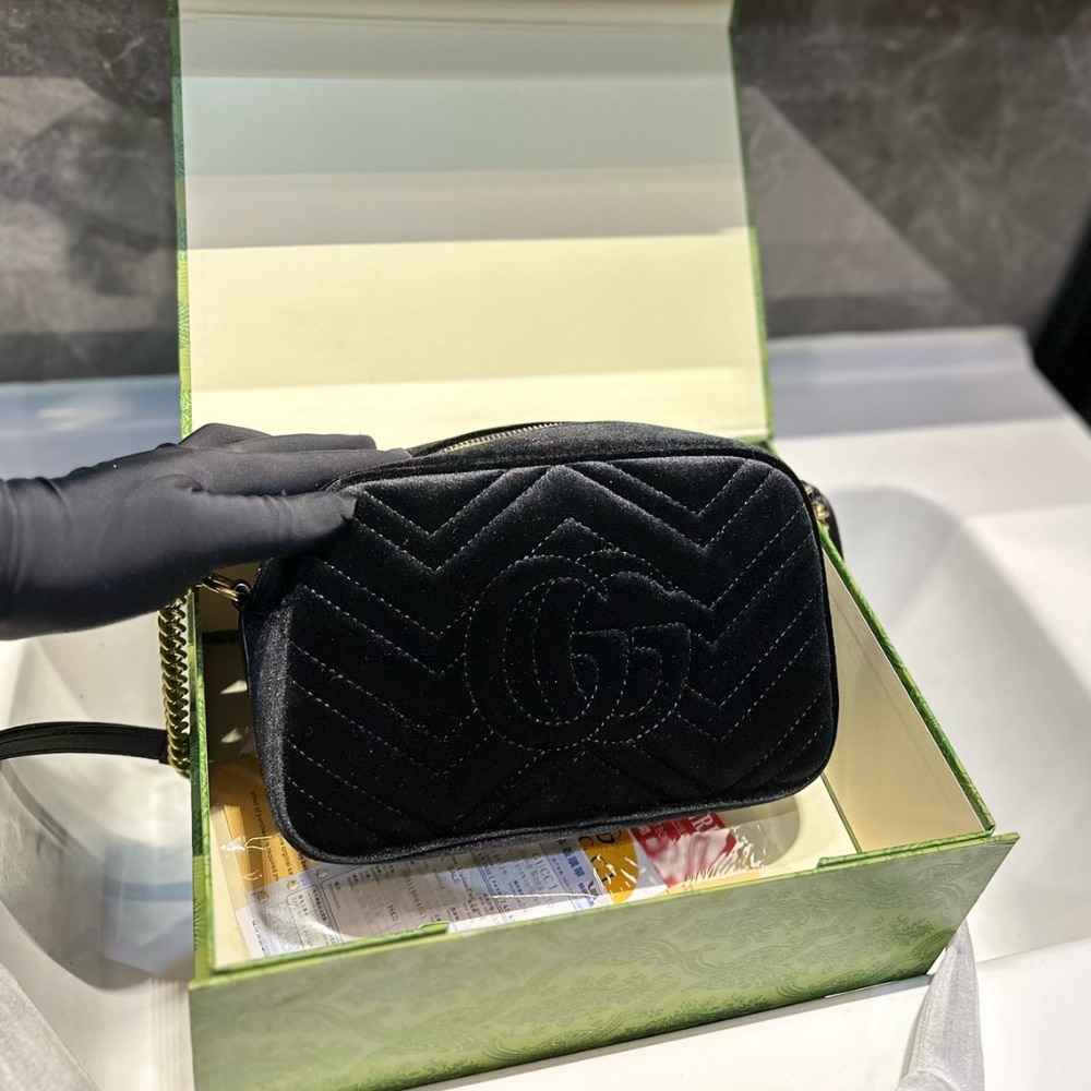 Gucci Small Gg Marmont Camera Bag Velvet Black 23Cm