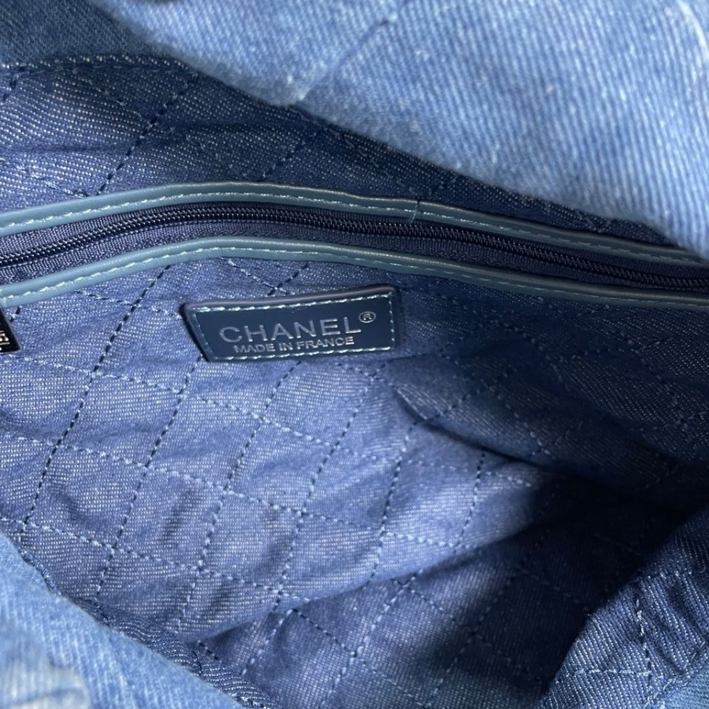 Chanel 22 Handbag Washed Denim Silver Tone Metal Blue 41Cm AS3261 B10439 NM981