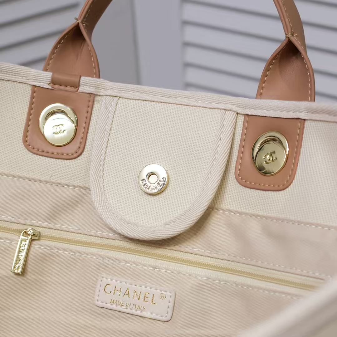 Chanel Cc Canvas Pearl Deauville Beige 38cm