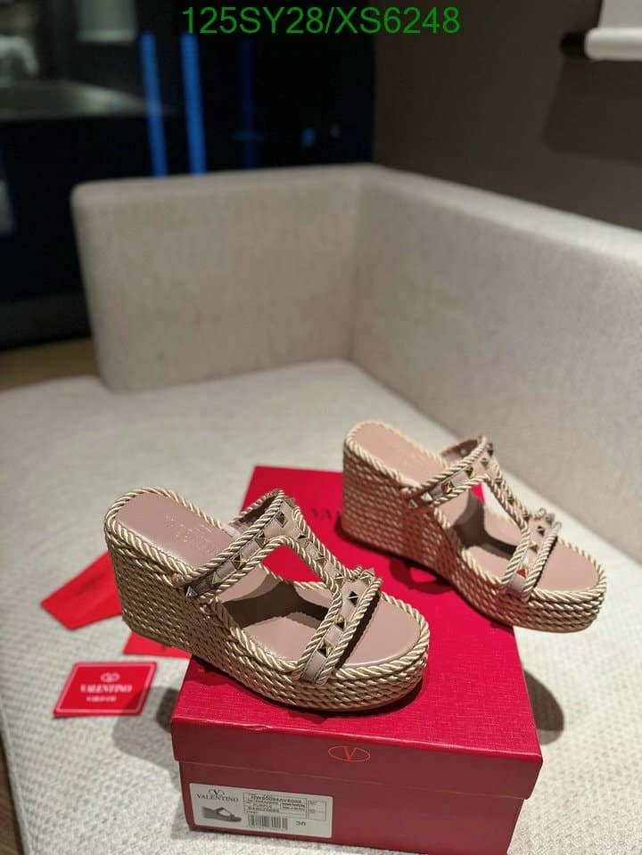 Valentino Garavani Rockstud Leather Wedge Sandals Beige