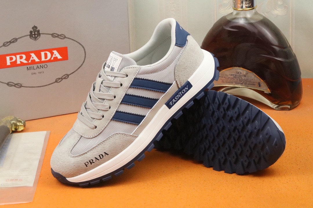 Prada Men?S Sneakers Suede With Stripe Blue