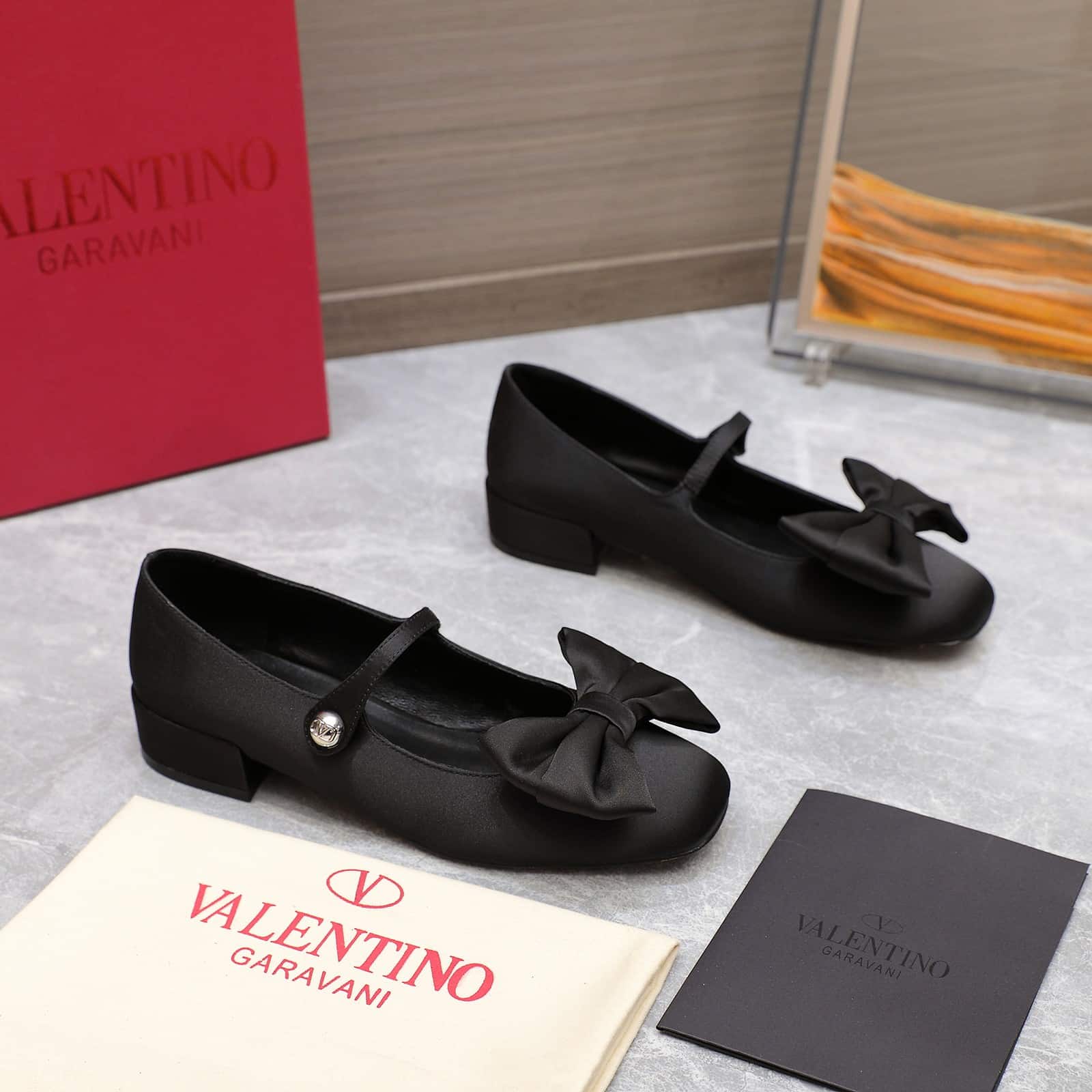 Valentino Garavani Bowjane Mary Jane Ballerina In Black 5W0S0Ki3Jiv 0No