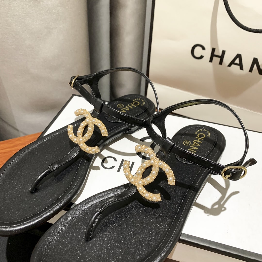 Chanel Gold Pearl Cc Logo Thong Sandals Black