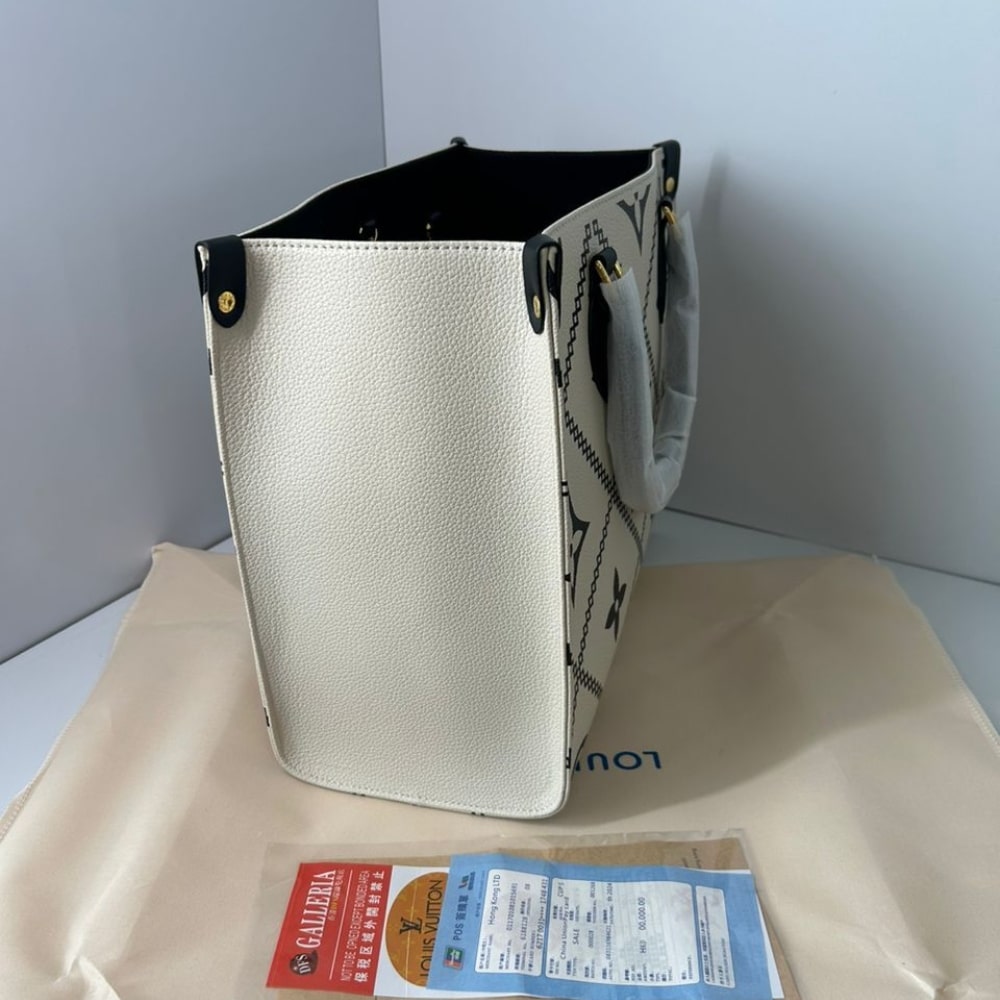 Louis Vuitton Onthego MM Monogram Cream Black 35Cm M46016