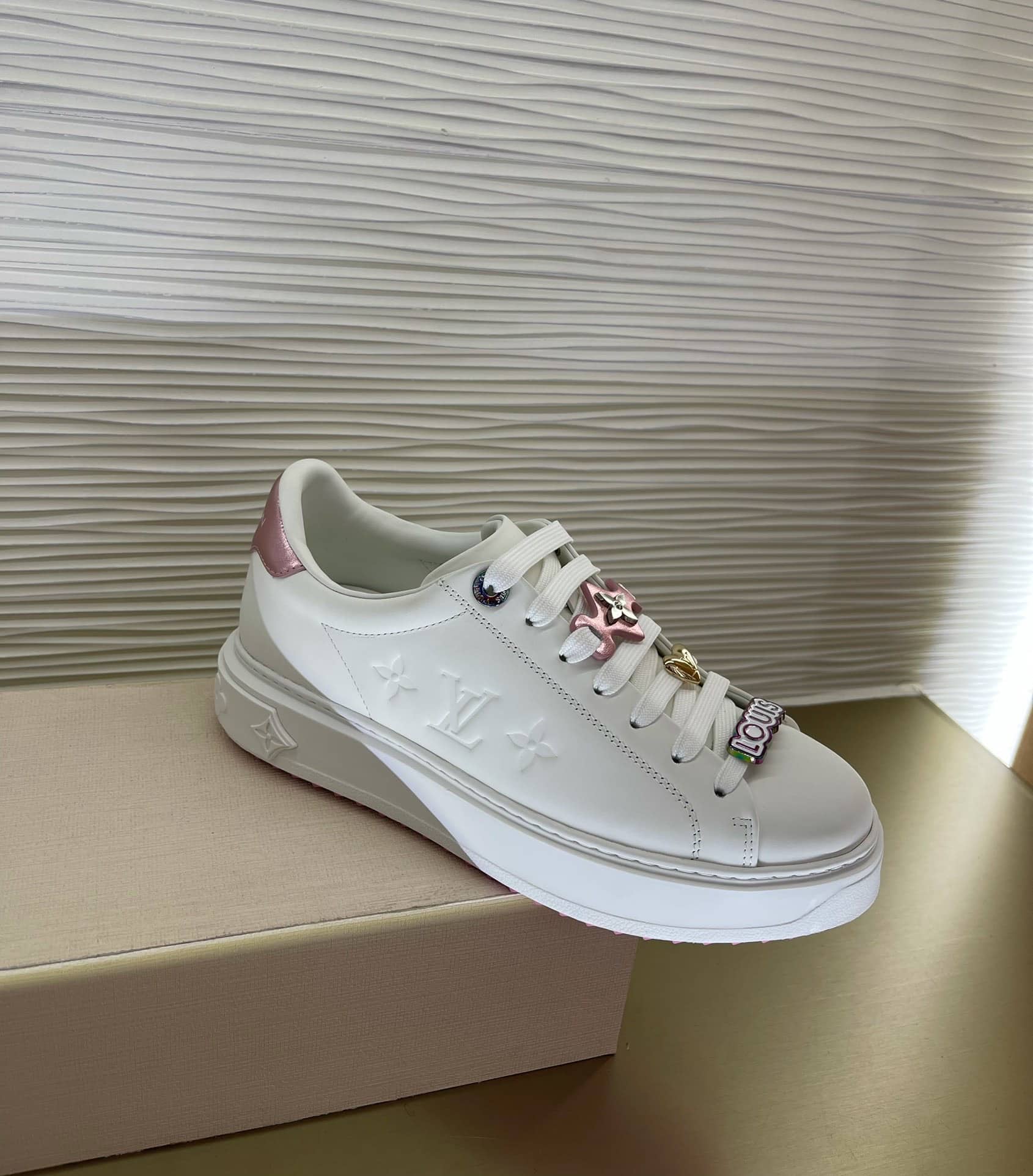 Louis Vuitton Time Out Sneakerk Light Pink 1Aadn9