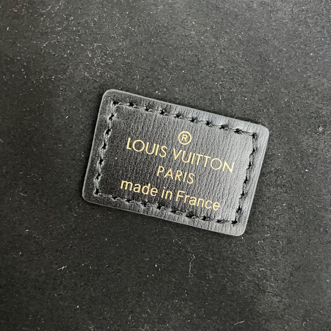 Louis Vuitton Vanity Chain Pouch Other Monogram Canvas 17cm Women Handbags M47125