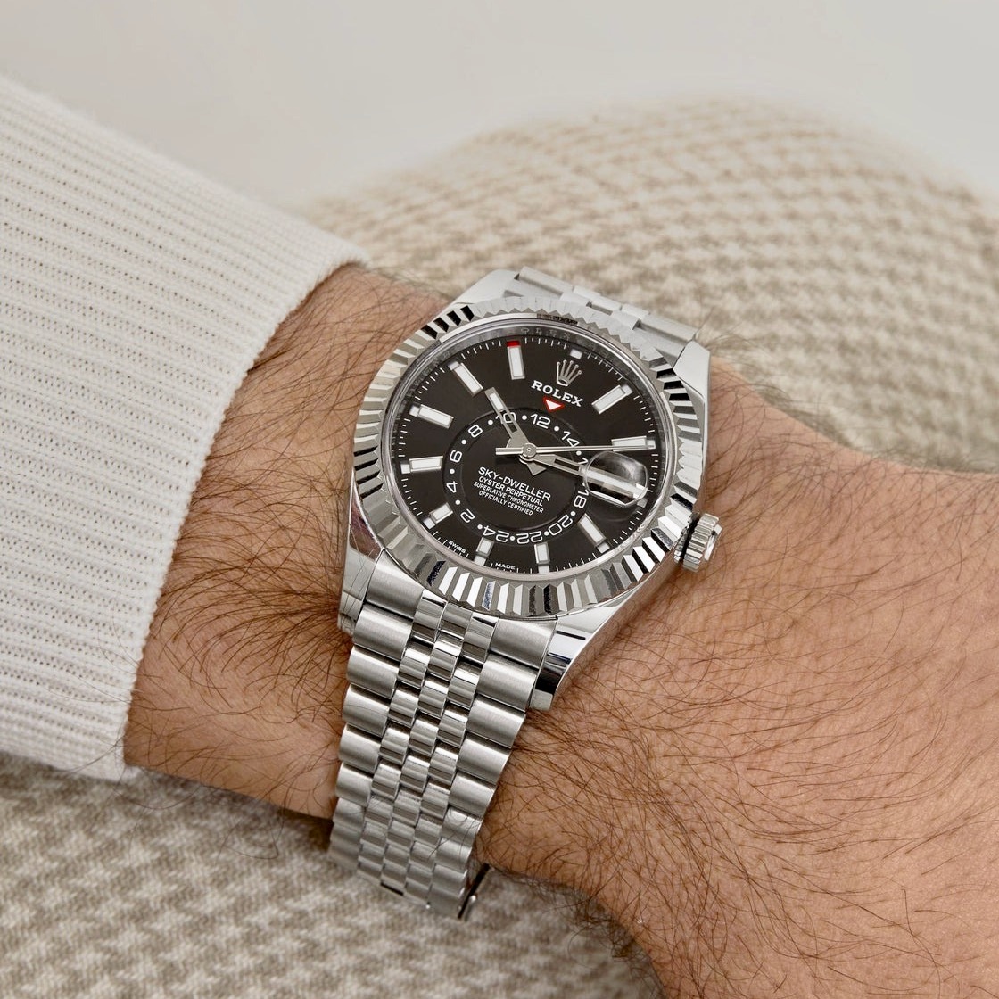Rolex Sky-Dweller 42 mm Bright black Dial 336934 Jubilee