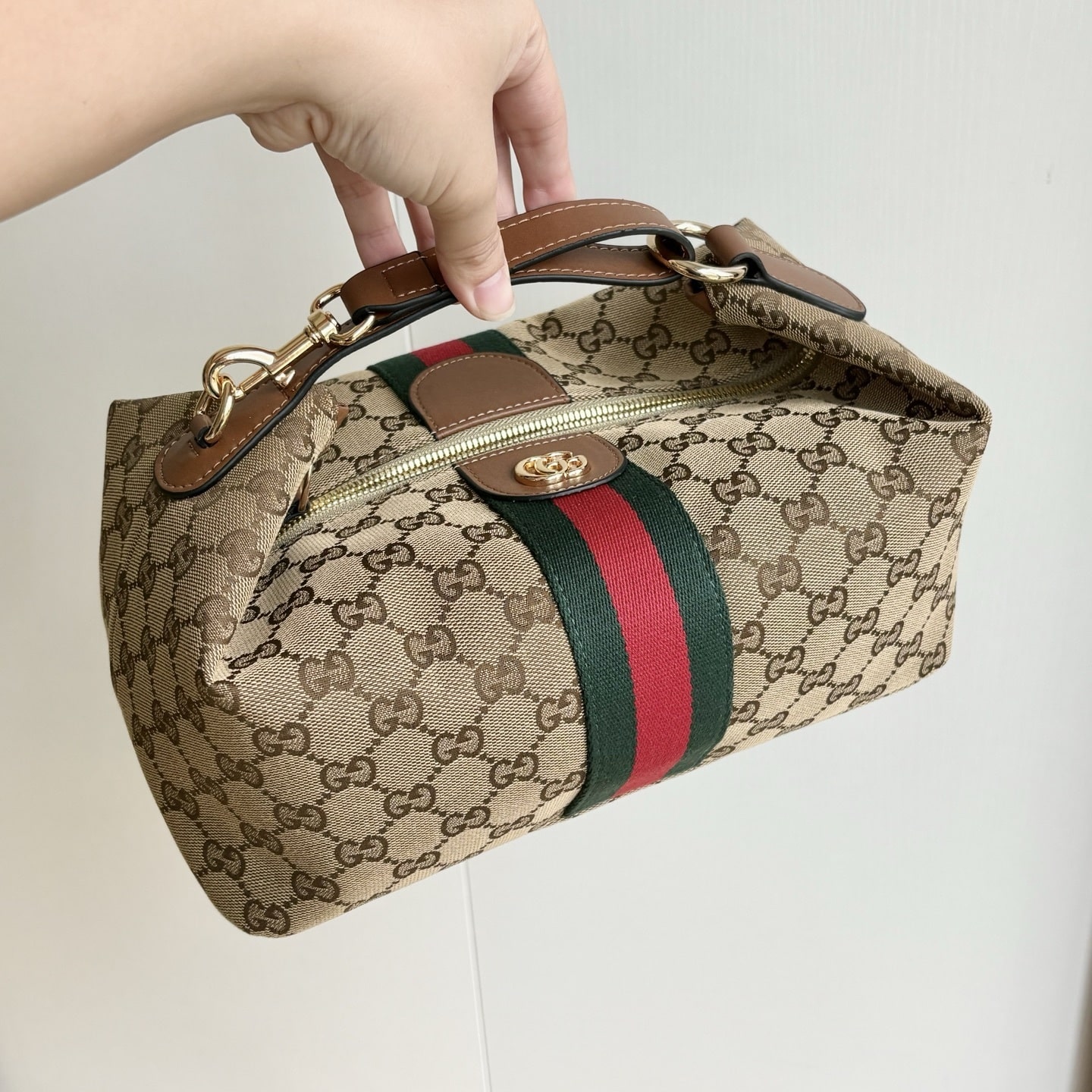 Gucci Vanity Medium Top Handle Bag Beige And Brown GG Canvas 27Cm ‎857799 FAFUF 9870