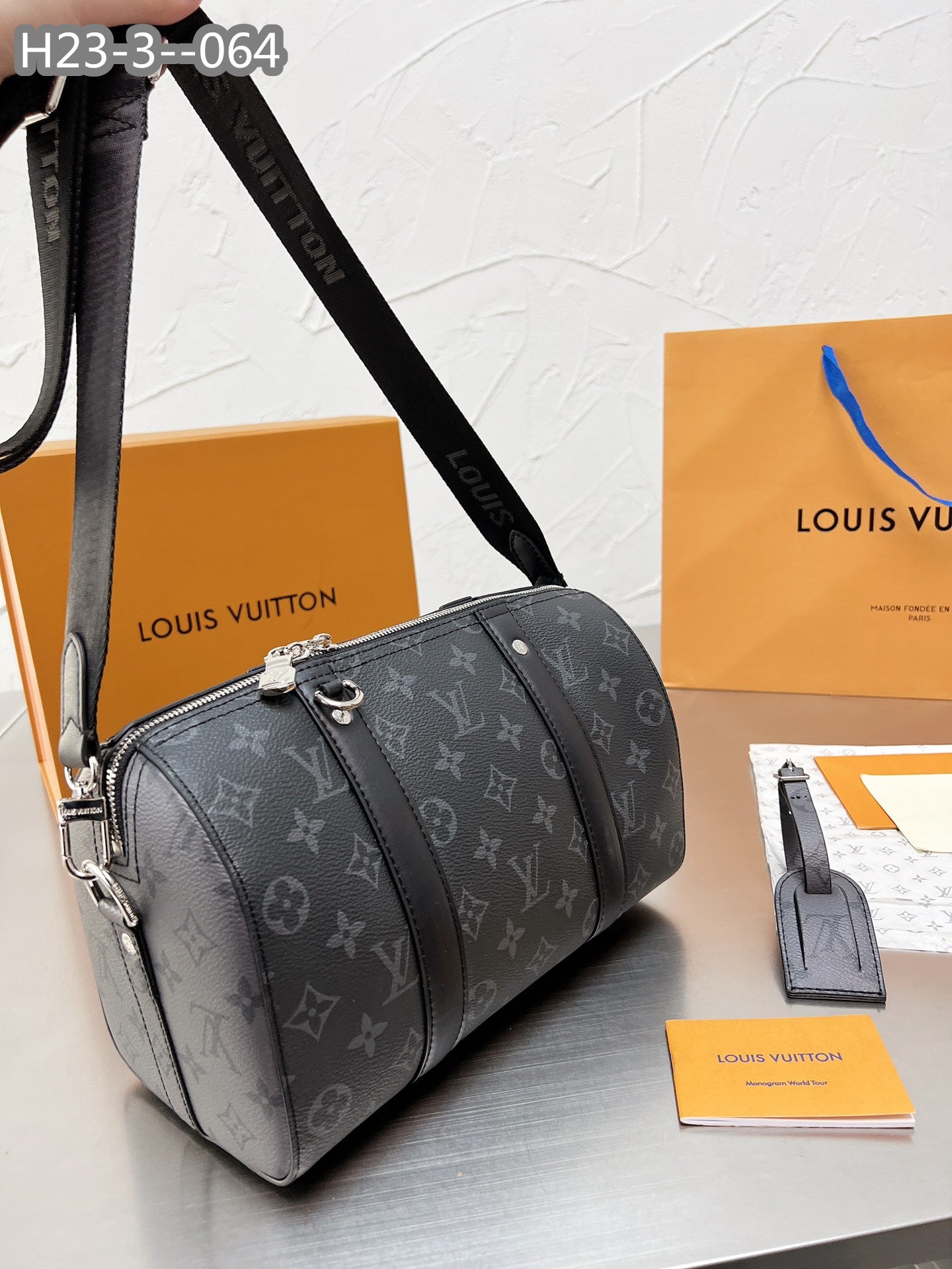 Louis Vuitton Keepall Bandouliere 28Cm Monogram Eclipse City Black