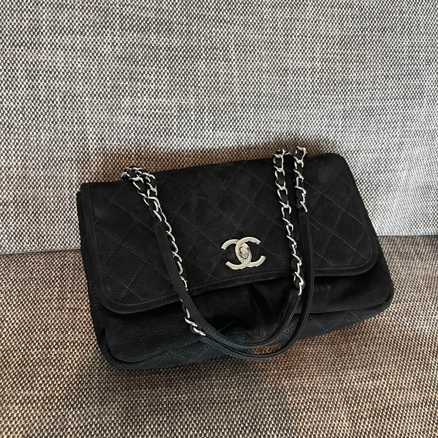 Vintage Black Quilted Suede Leather Shoulder Bag with Silver-Tone Hardware & Chain Strap