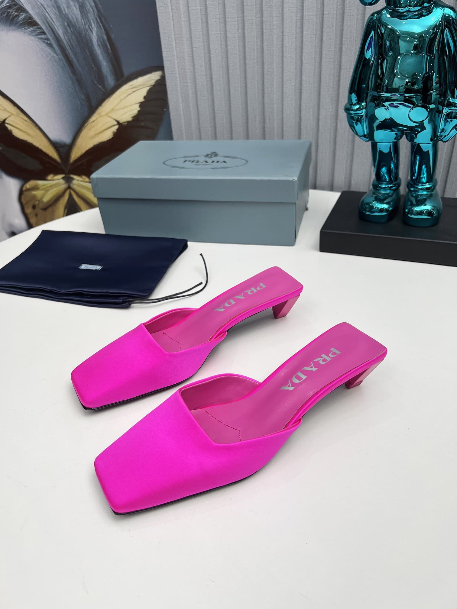Prada Leather Mules Pink