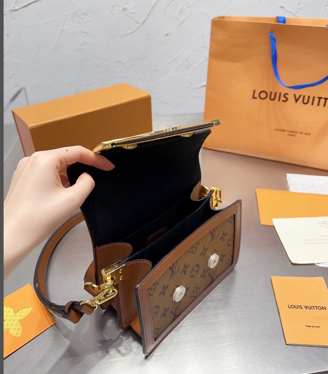 Louis Vuitton Mini Dauphine Lock Xl Brown 20Cm M46537