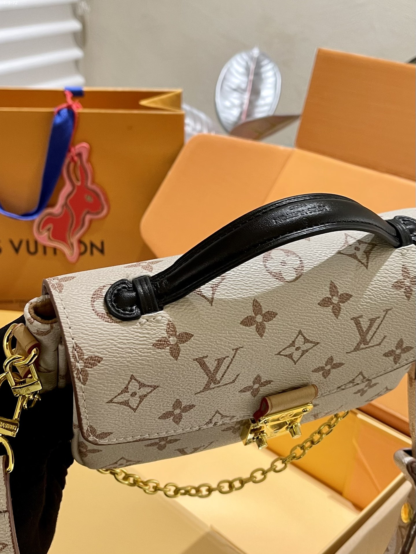 Louis Vuitton Pochette M Tis East West Monogram Canvas 21Cm M46914