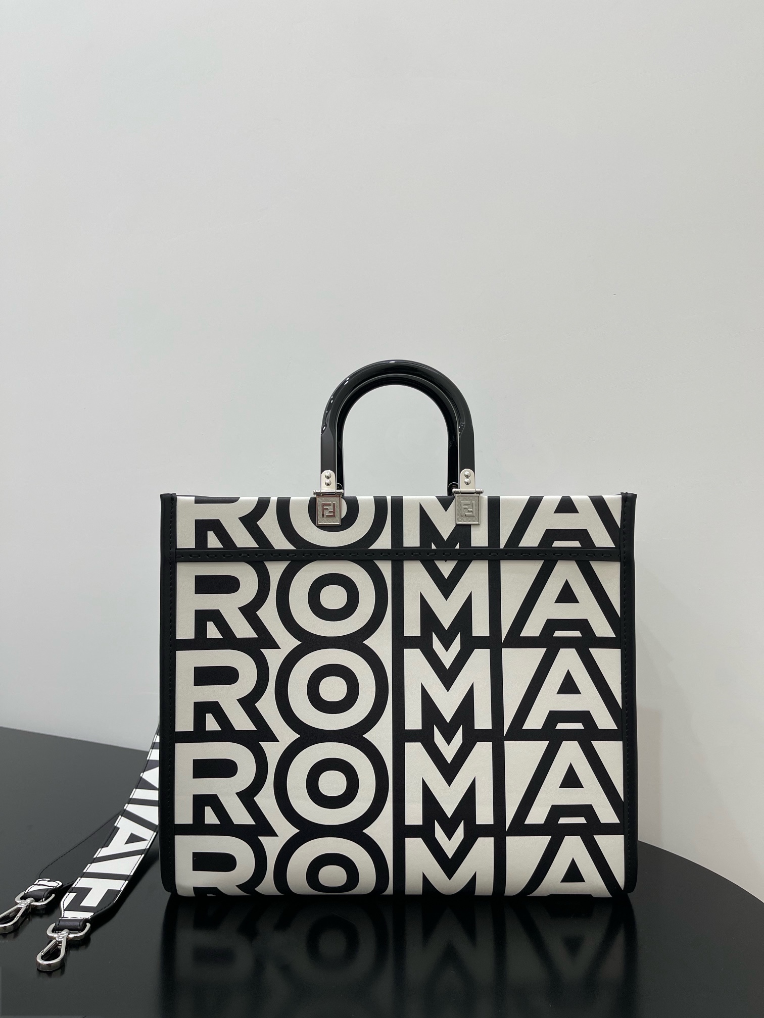 FENDI-Sunshine Medium Tote