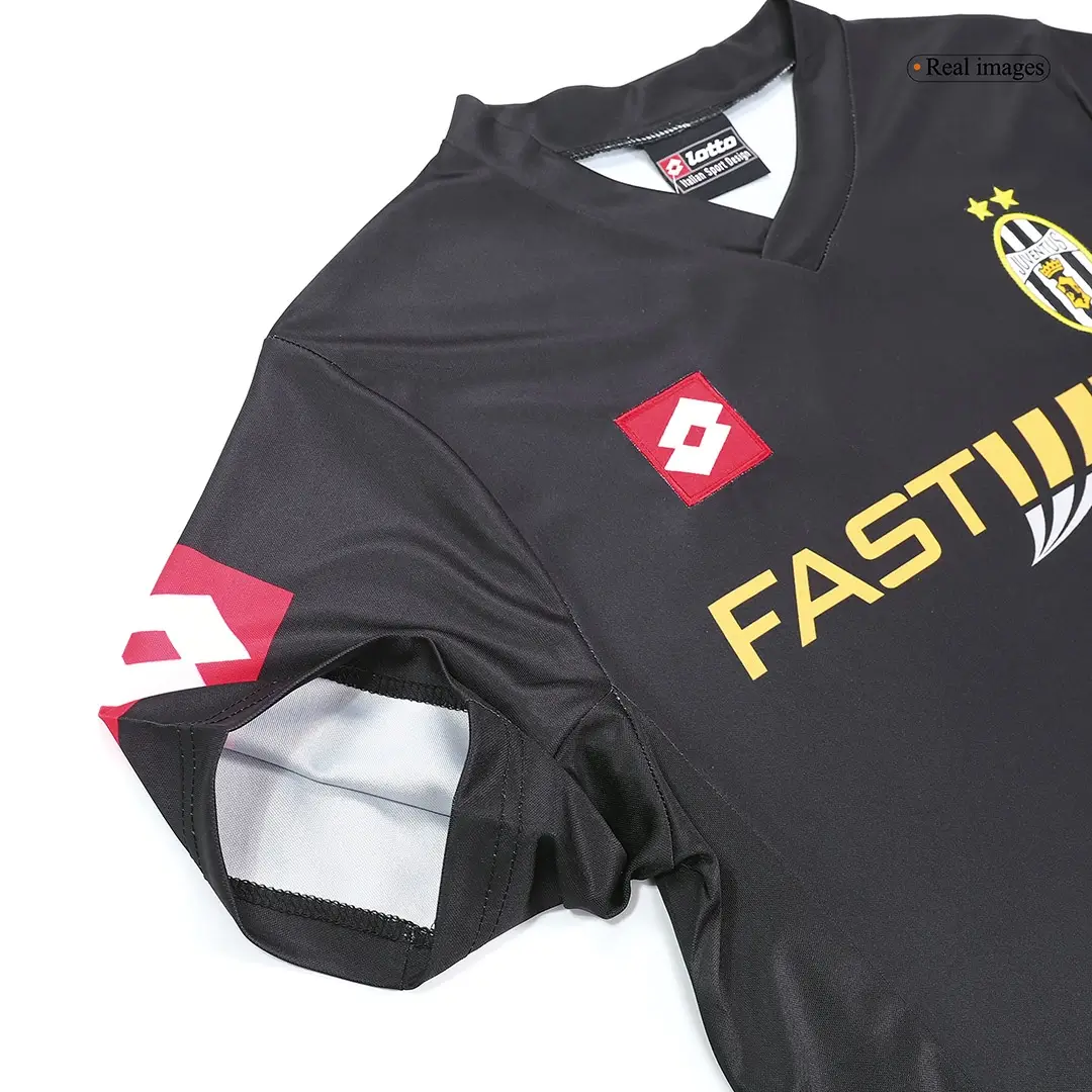 Retro Juventus Away Soccer Jersey 2001/02