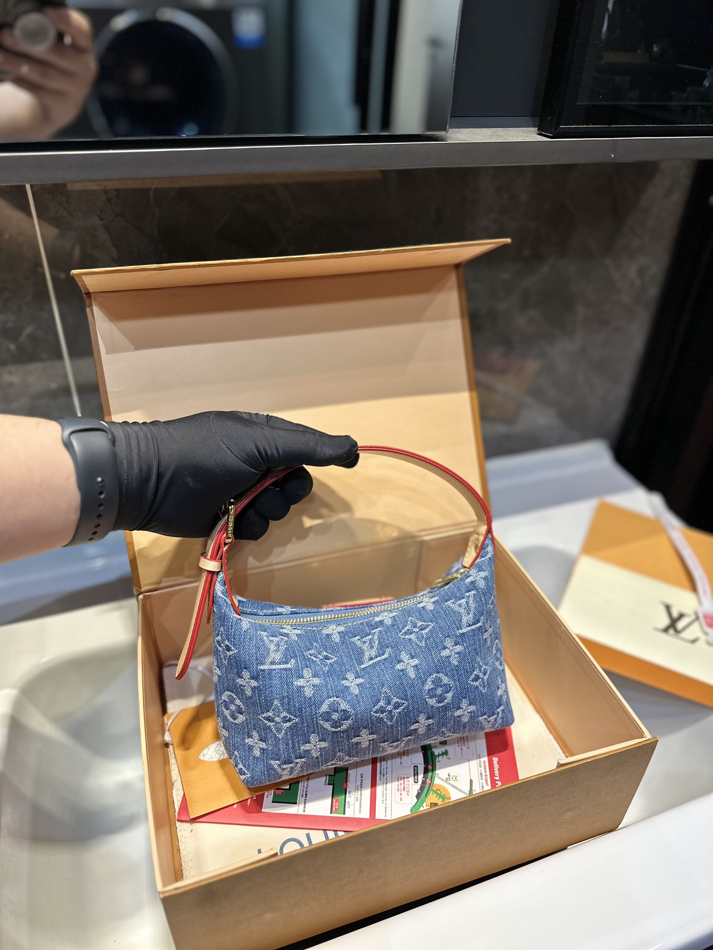 Louis Vuitton Hills Pochette Denim Blue 24Cm M82949