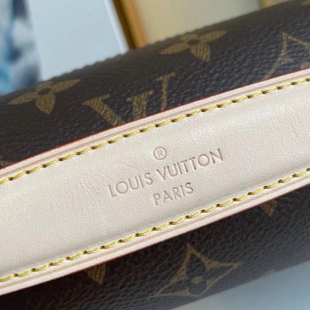 Louis Vuitton Louis Vuitton Pochette Métis 25cm